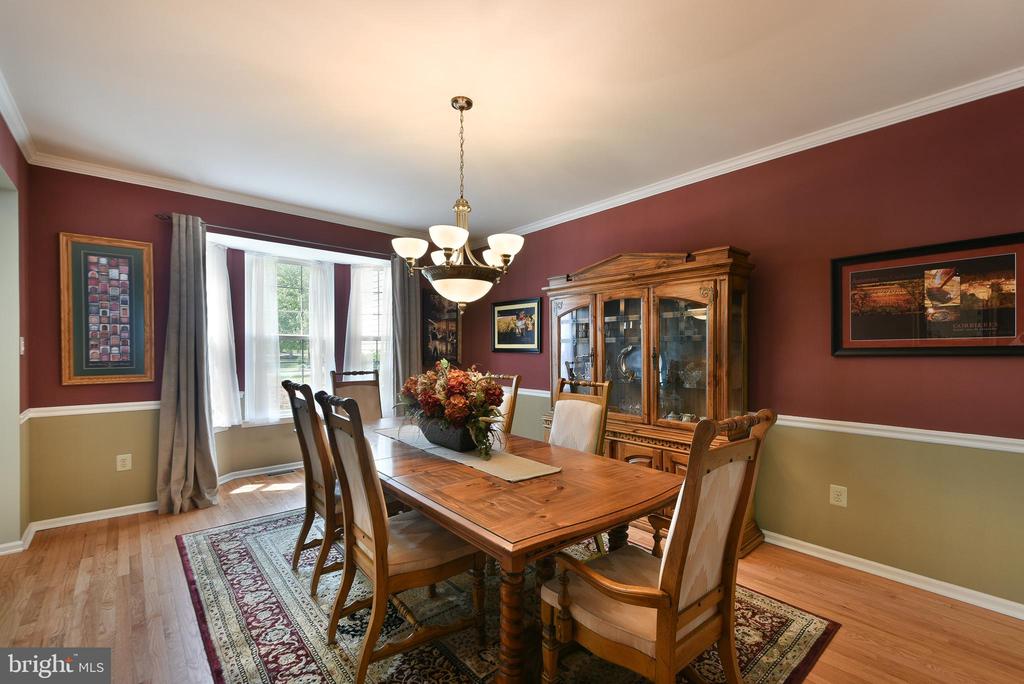 414 FOREST LANE
