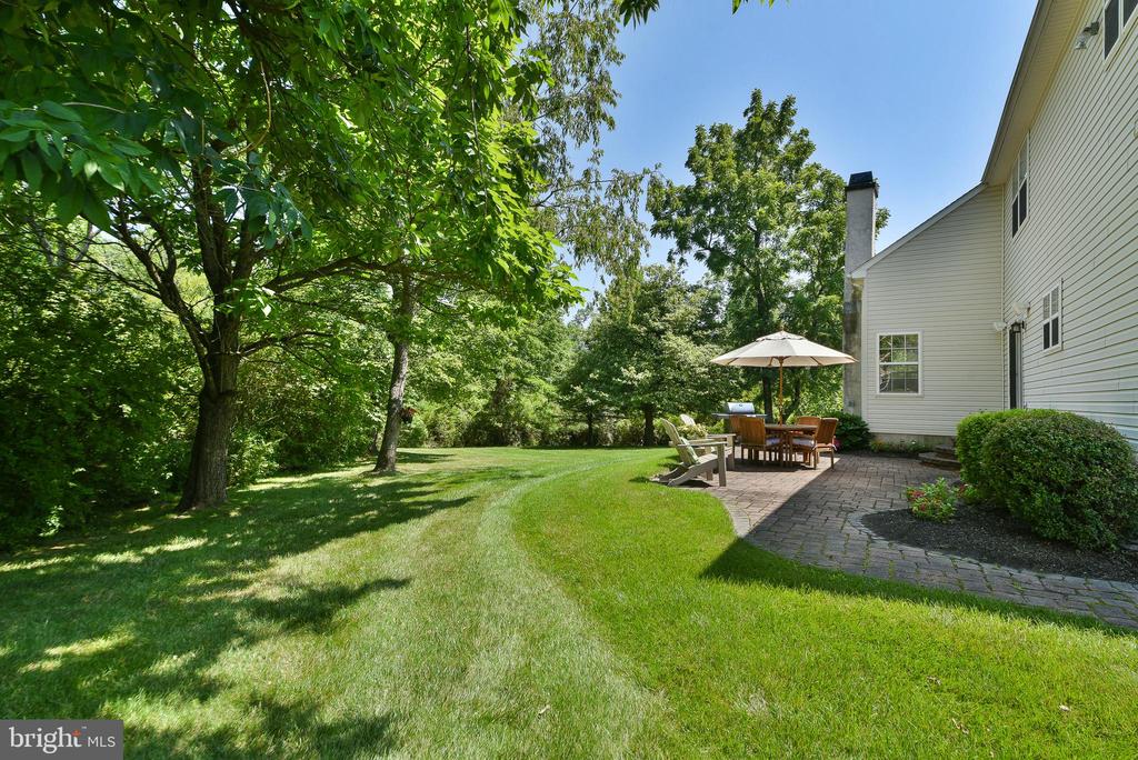 414 FOREST LANE