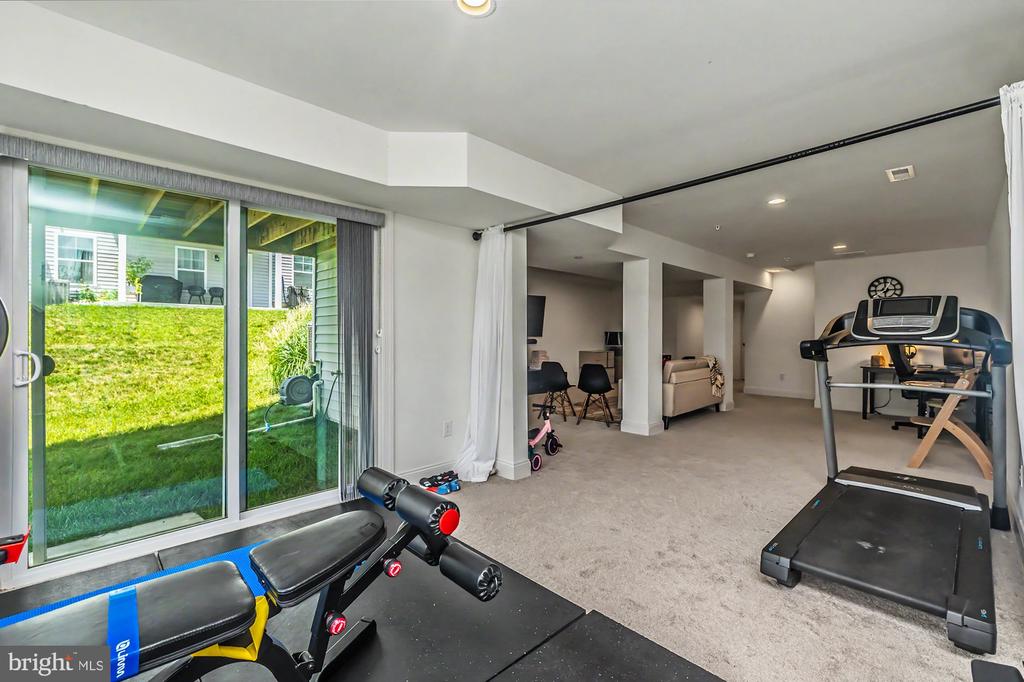 104 LARRABEE WAY