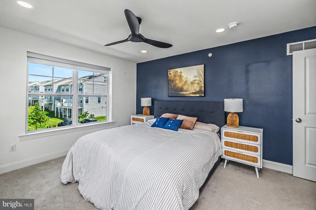 104 LARRABEE WAY