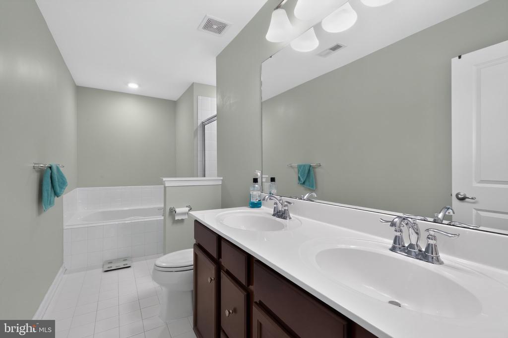 1551 EMILY COURT