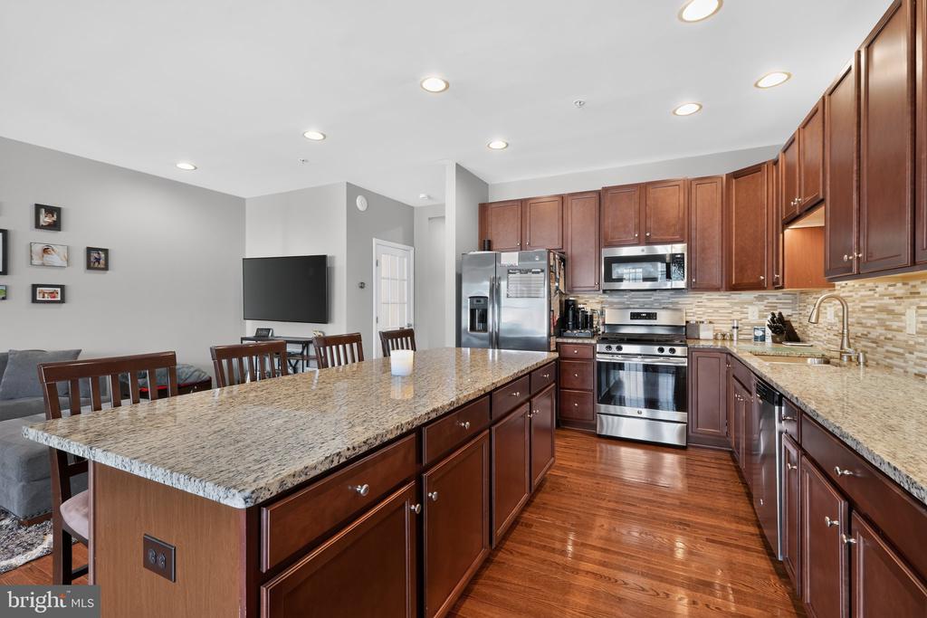 1551 EMILY COURT