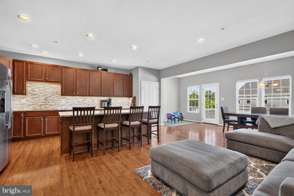 1551 EMILY COURT
