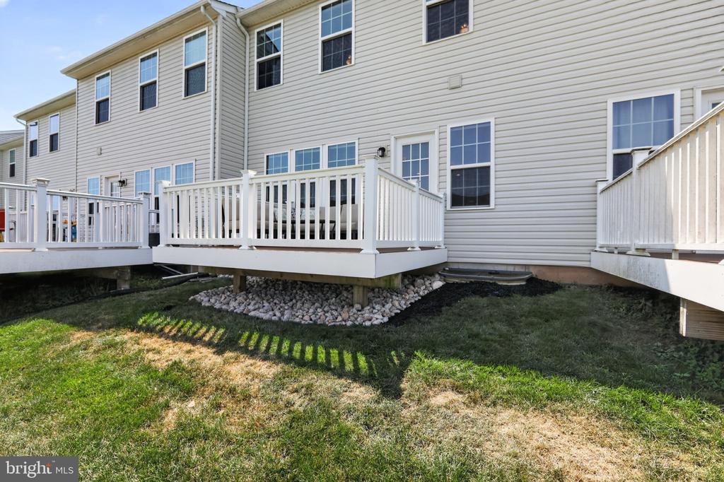 1551 EMILY COURT