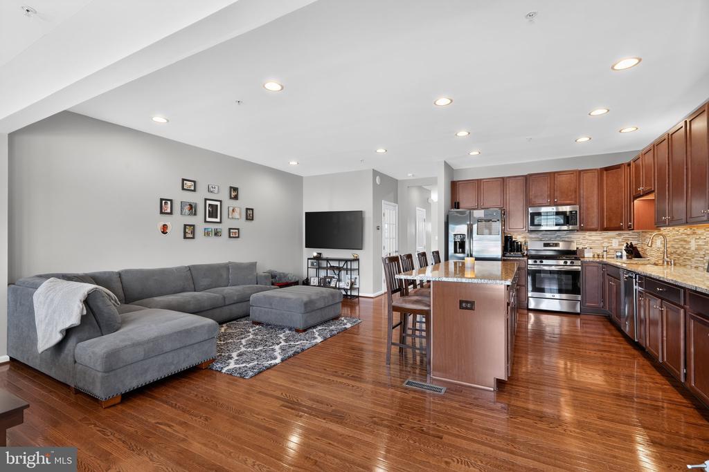 1551 EMILY COURT
