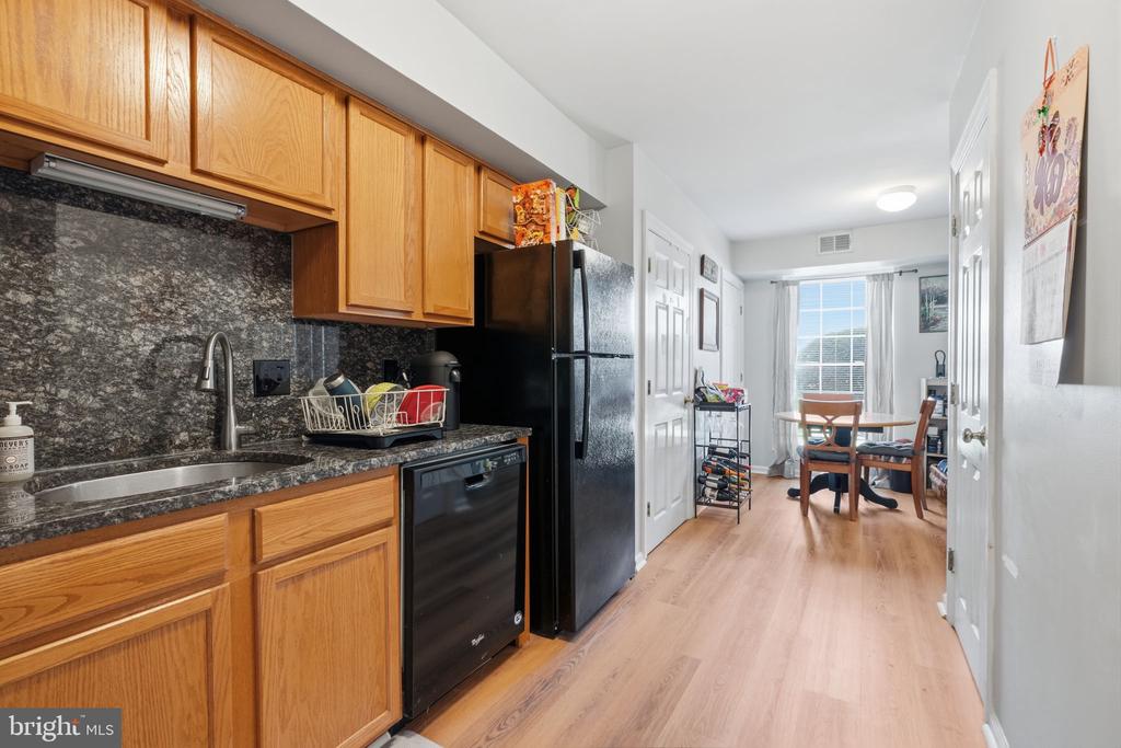 1003 MIDDLETON PLACE