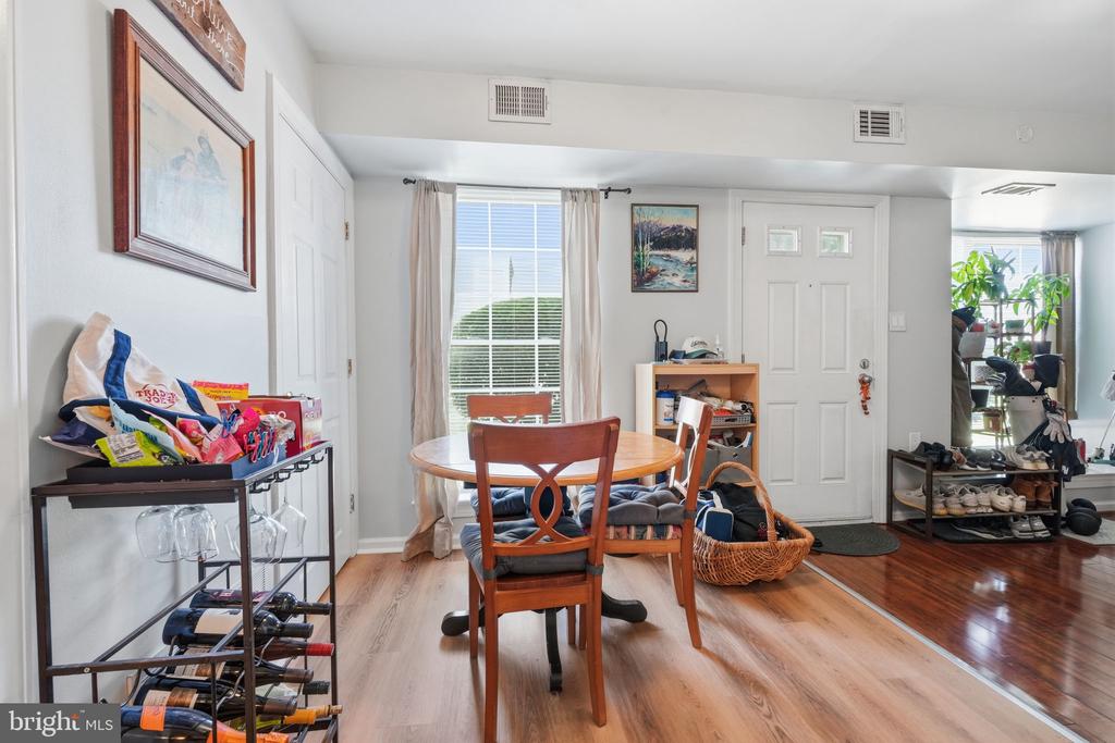 1003 MIDDLETON PLACE