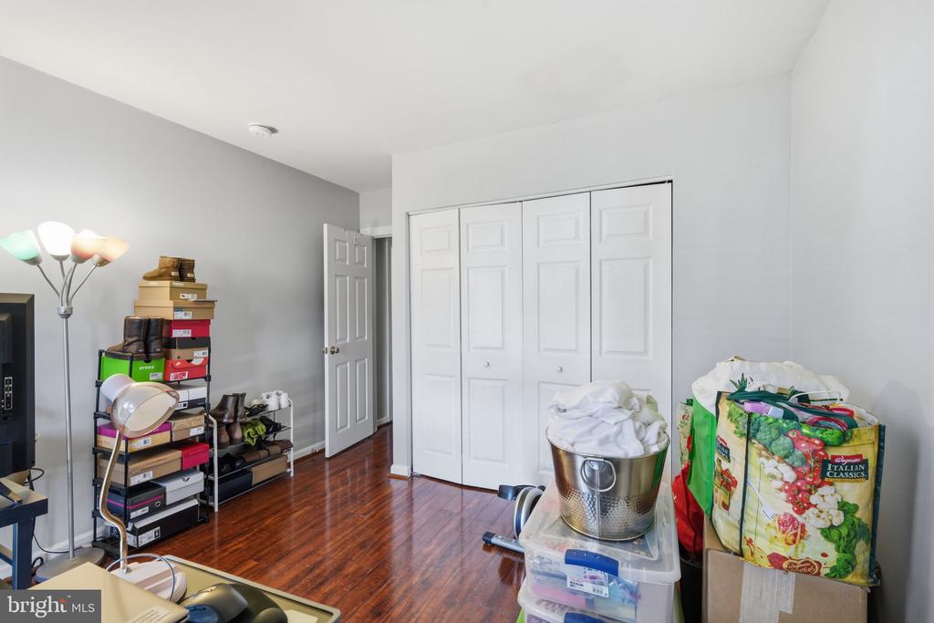 1003 MIDDLETON PLACE