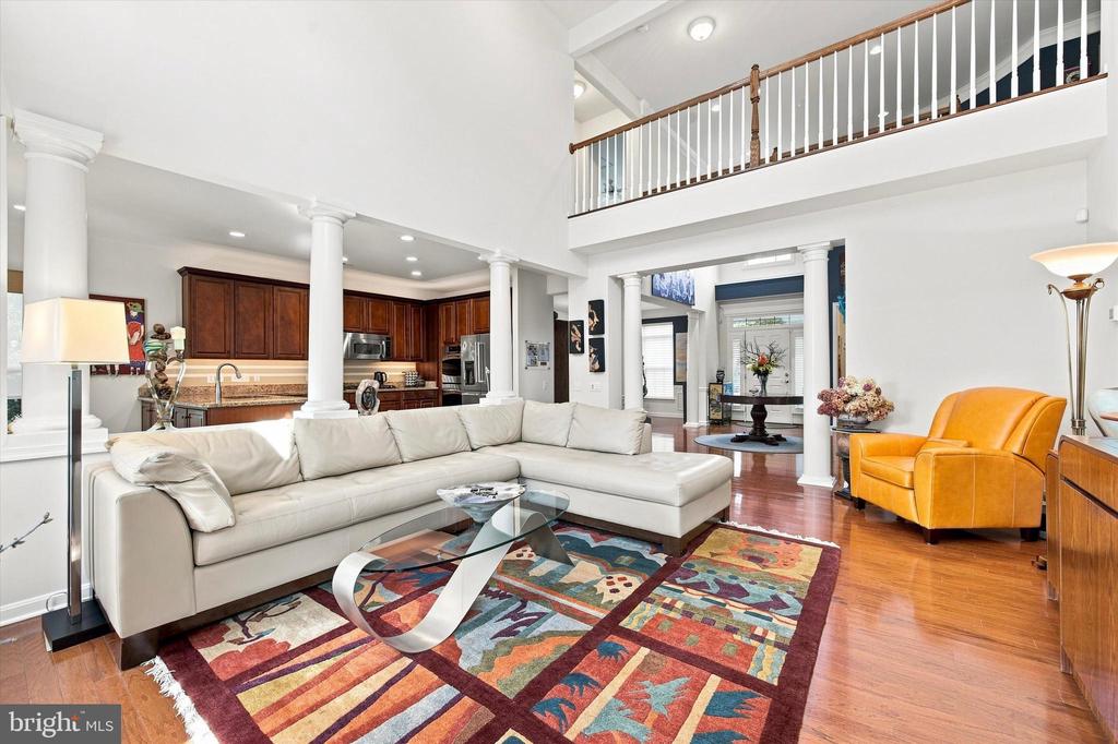 425 PRIMROSE DRIVE