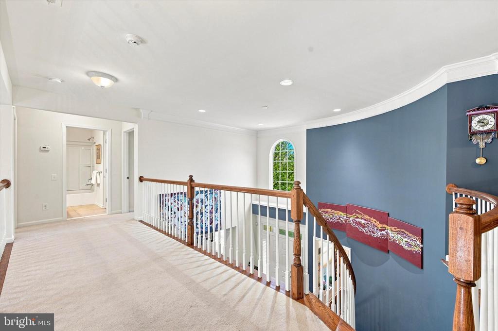 425 PRIMROSE DRIVE