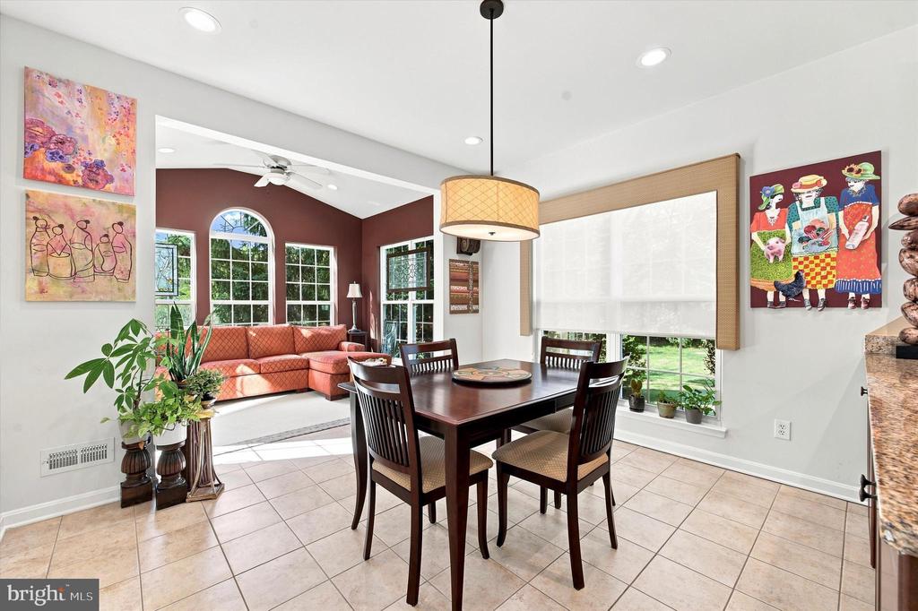 425 PRIMROSE DRIVE