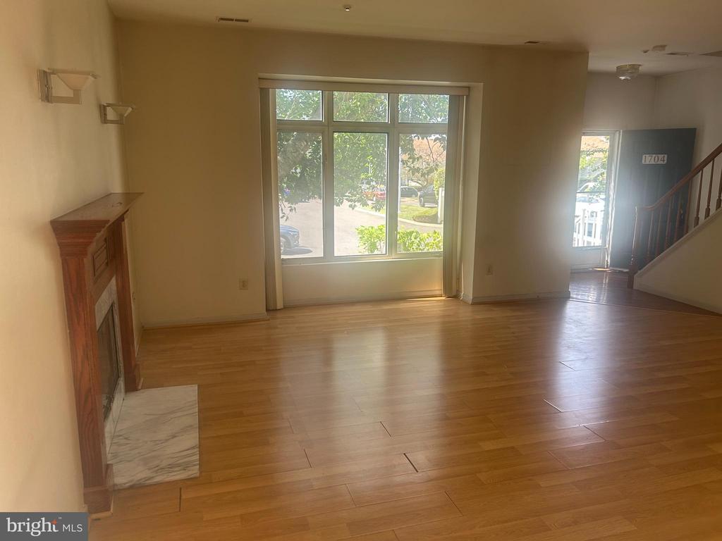 1704 NAOMIS COURT Unit: 1704