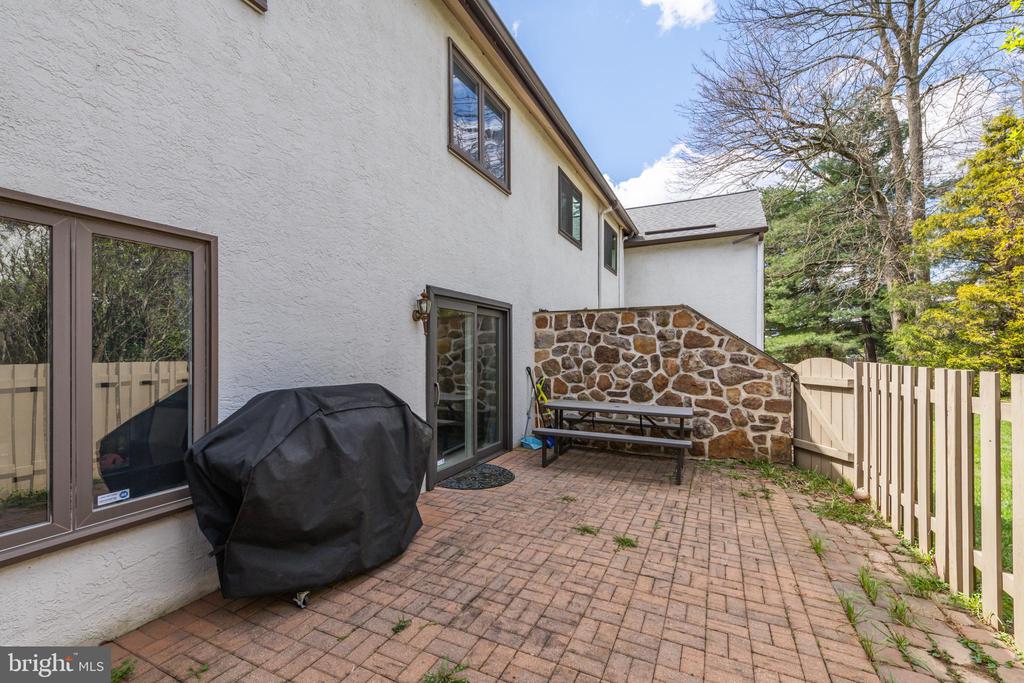 114 PINECREST LANE