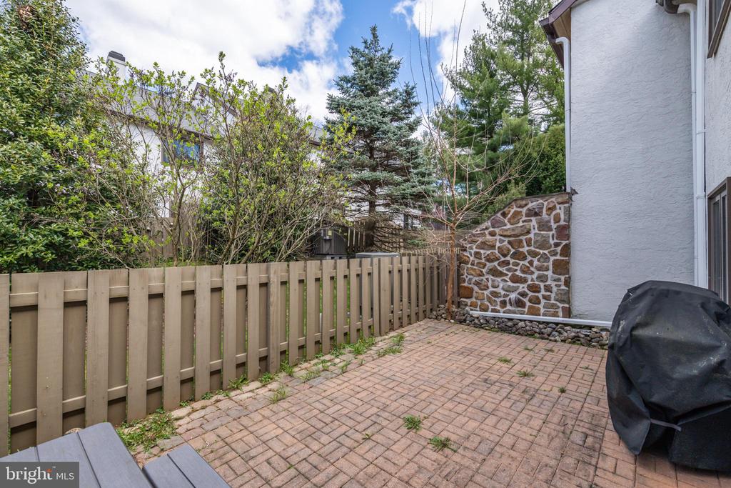 114 PINECREST LANE