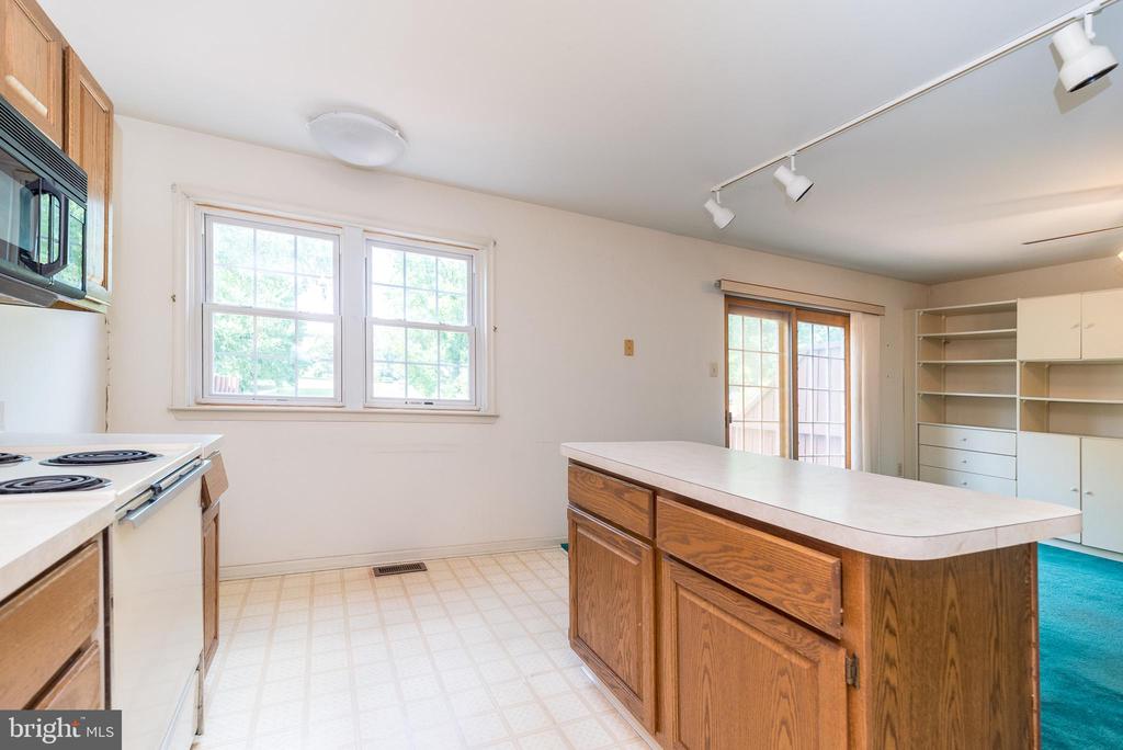 1522 SALAWAY COURT
