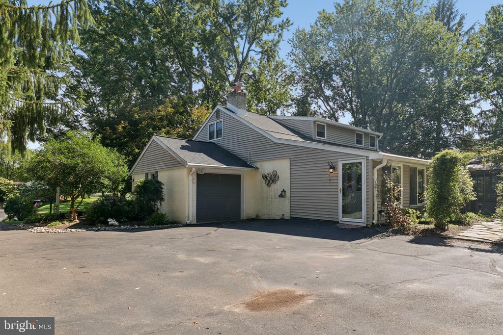 713 ALENE ROAD