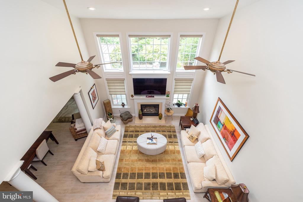 475 PRIMROSE DRIVE