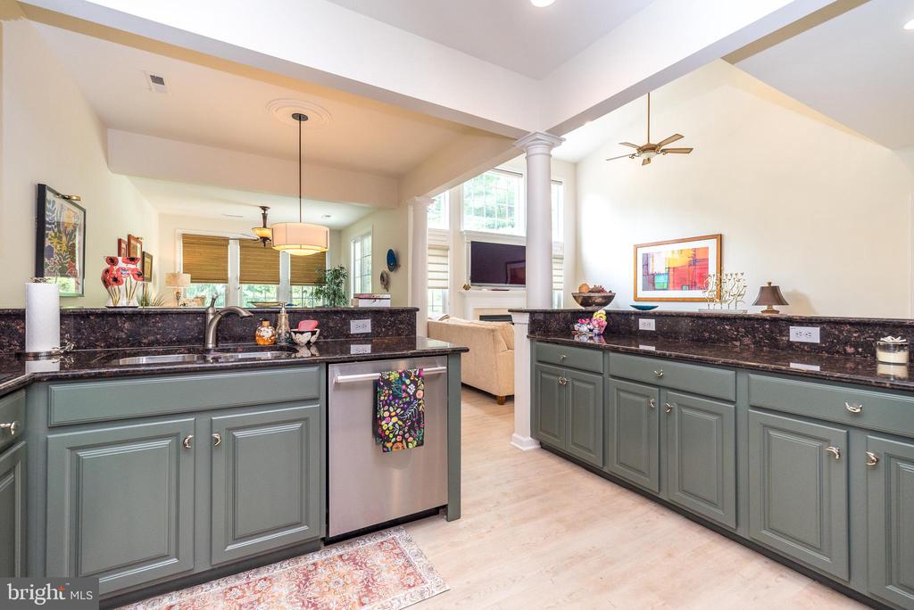 475 PRIMROSE DRIVE