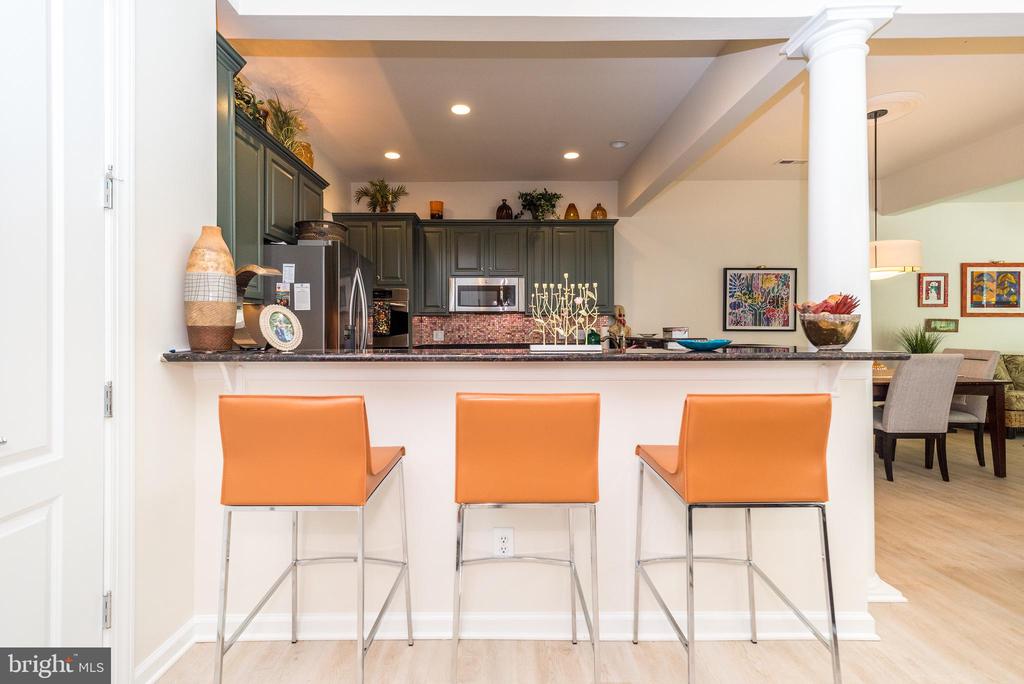 475 PRIMROSE DRIVE