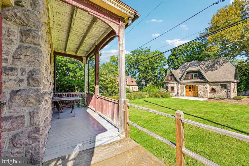 6 LINDENWOLD TERRACE