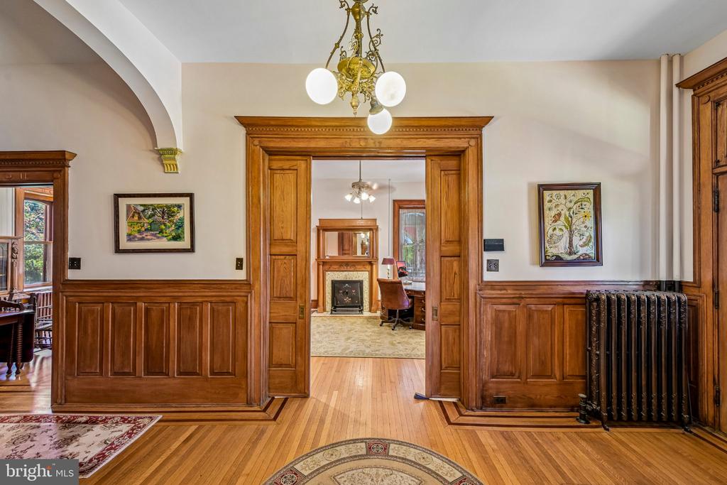 6 LINDENWOLD TERRACE