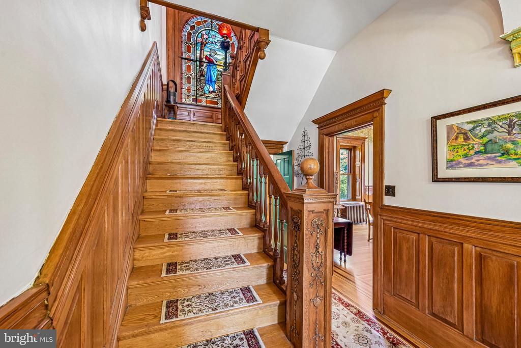 6 LINDENWOLD TERRACE