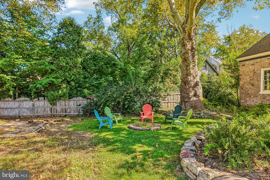 6 LINDENWOLD TERRACE