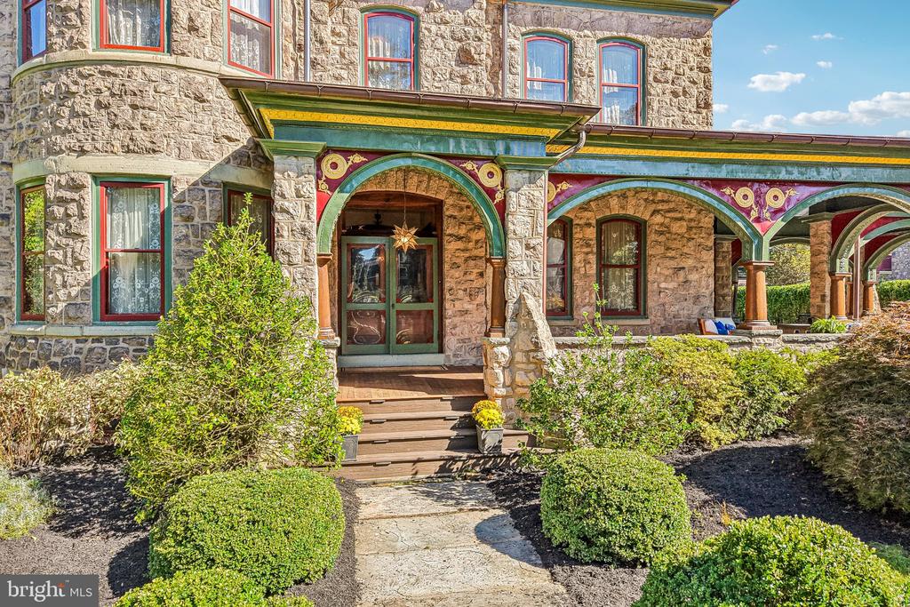 6 LINDENWOLD TERRACE