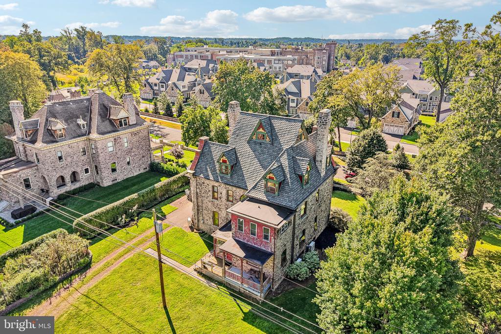 6 LINDENWOLD TERRACE