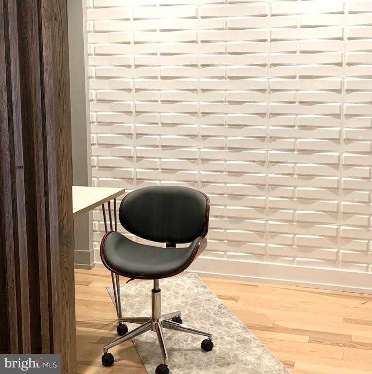 11422 VALLEY FORGE CIRCLE Unit: 14V