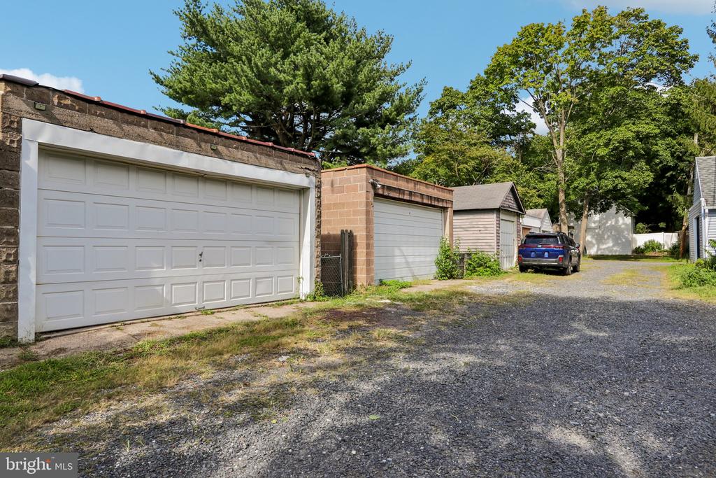 304 HILLSIDE AVENUE