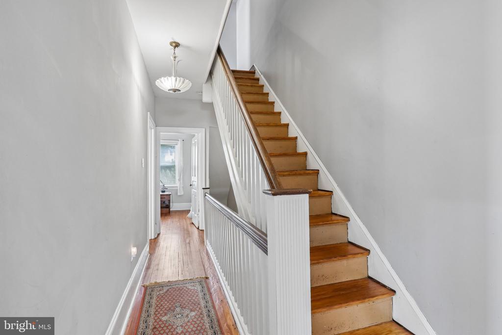 304 HILLSIDE AVENUE