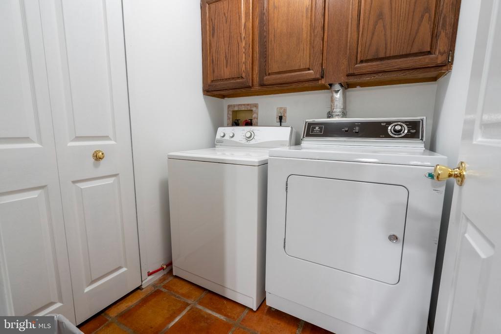 23 HIGHGATE LANE Unit:           