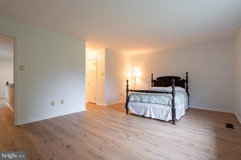 23 HIGHGATE LANE Unit:           
