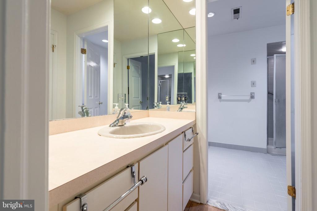 23 HIGHGATE LANE Unit:           