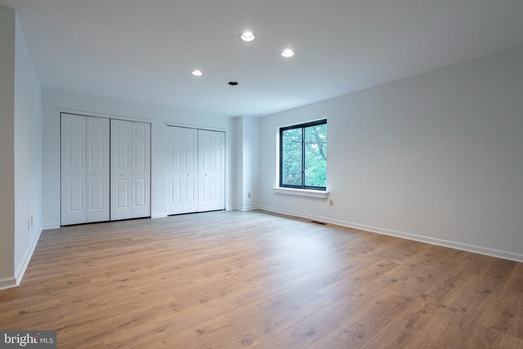 23 HIGHGATE LANE Unit:           