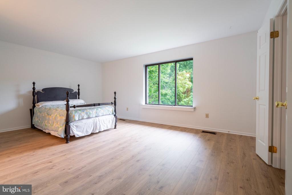 23 HIGHGATE LANE Unit:           