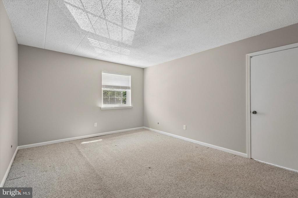 137 WOODSTREAM DRIVE Unit: 137