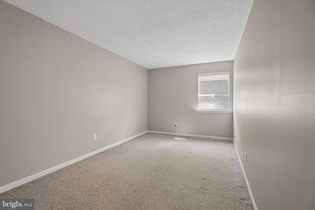 137 WOODSTREAM DRIVE Unit: 137
