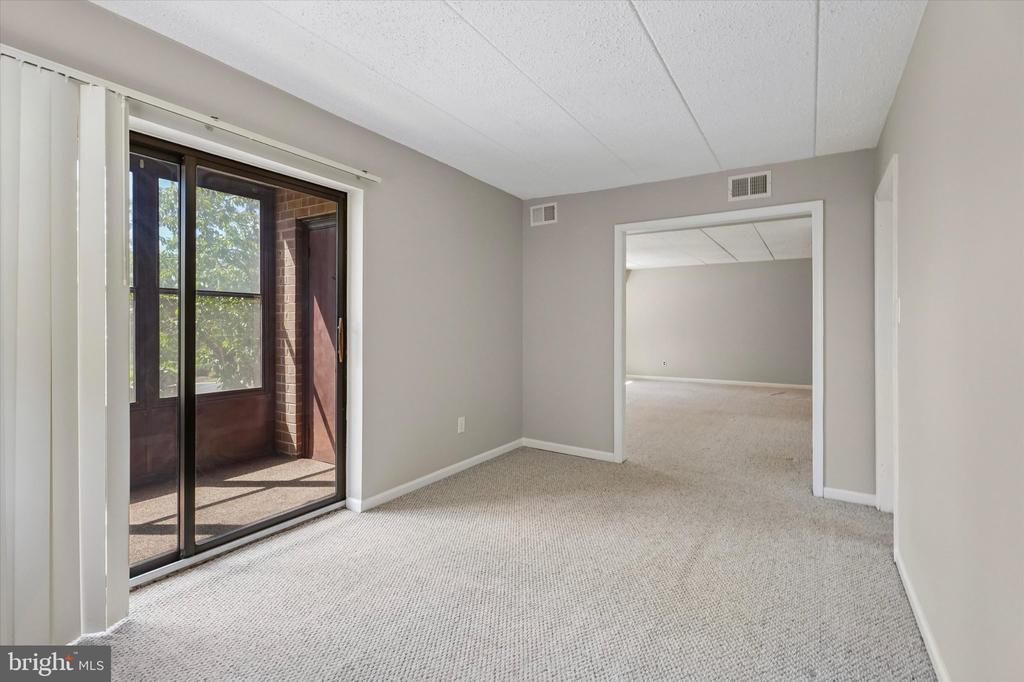 137 WOODSTREAM DRIVE Unit: 137