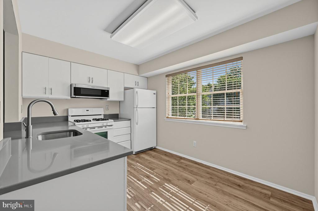 1708 VALLEY GLEN ROAD Unit: 162
