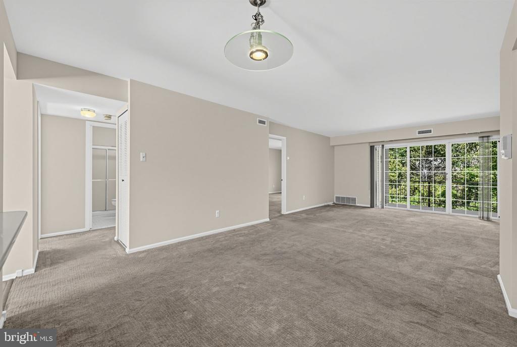1708 VALLEY GLEN ROAD Unit: 162