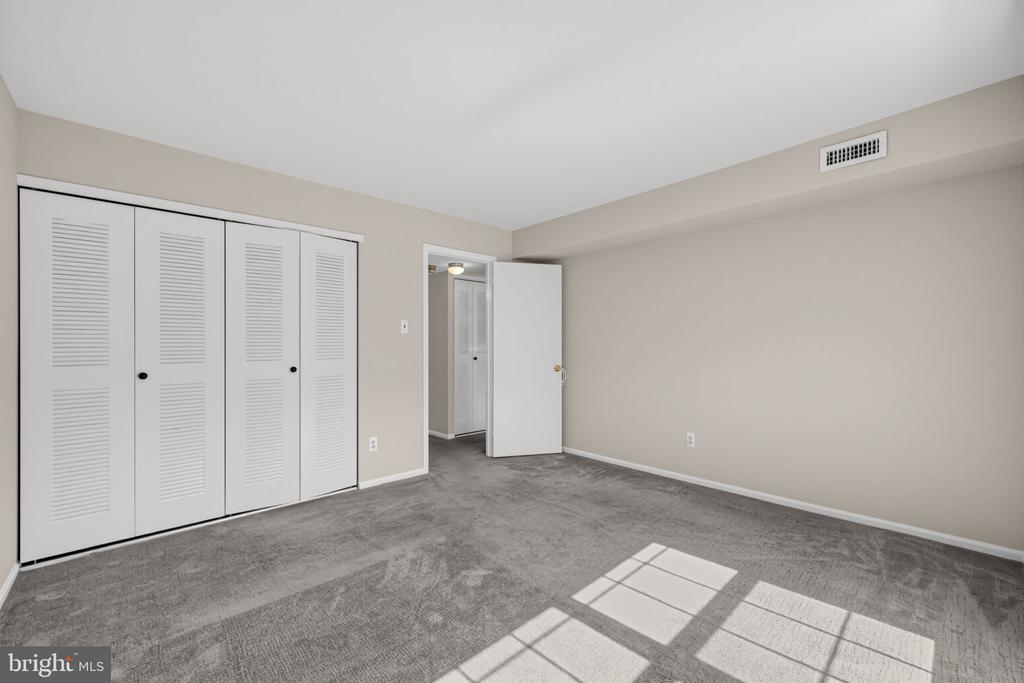 1708 VALLEY GLEN ROAD Unit: 162