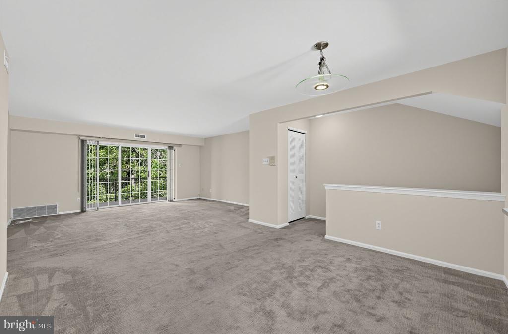 1708 VALLEY GLEN ROAD Unit: 162