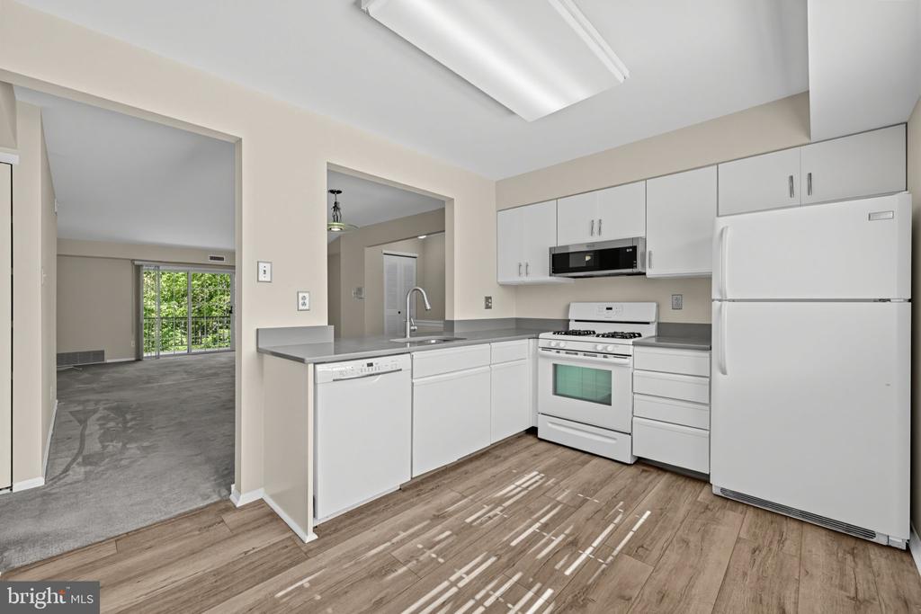 1708 VALLEY GLEN ROAD Unit: 162