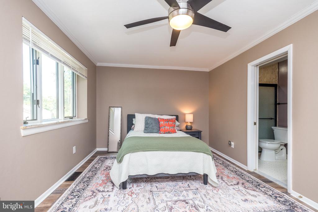 51 TWIN BROOKS DRIVE Unit: 51