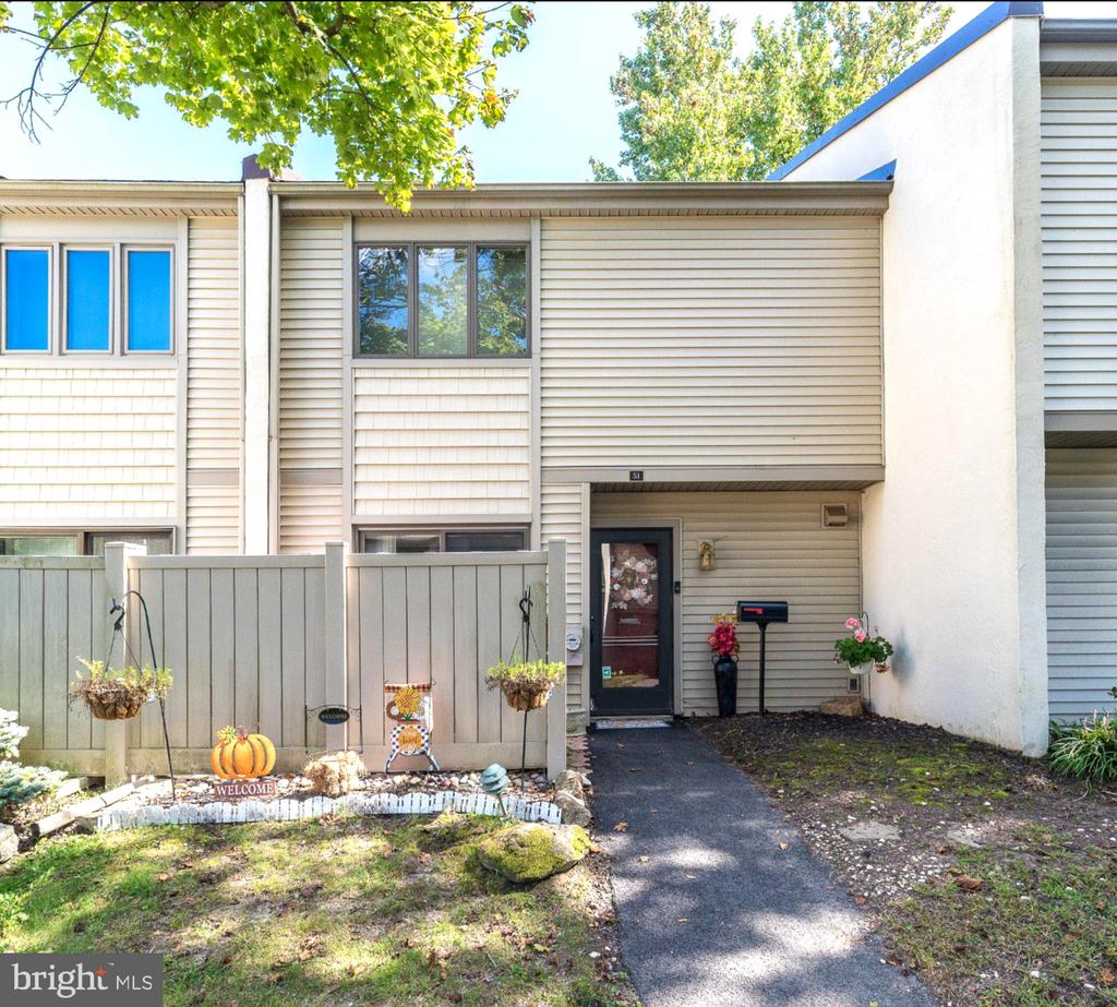 51 TWIN BROOKS DRIVE Unit: 51