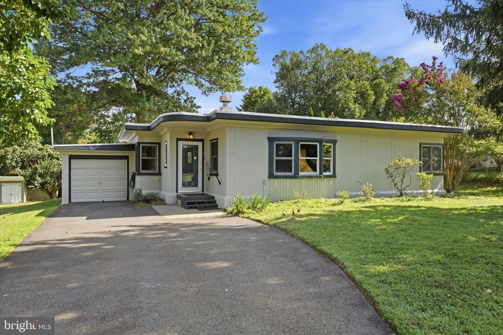 8105 MACARTHUR ROAD Unit:           