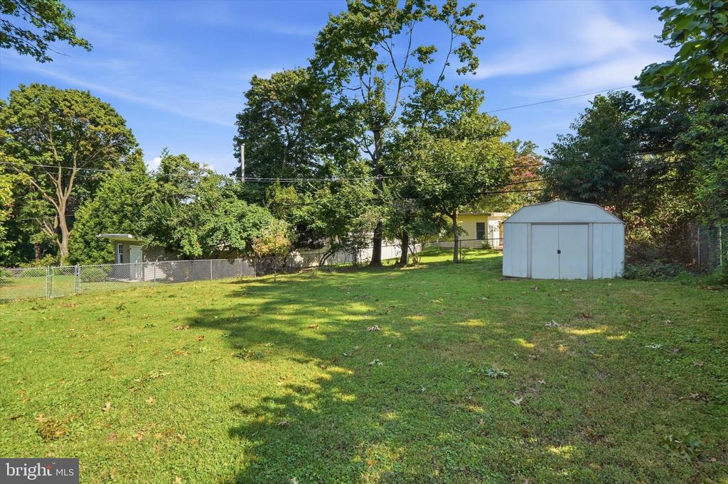 8105 MACARTHUR ROAD Unit:           