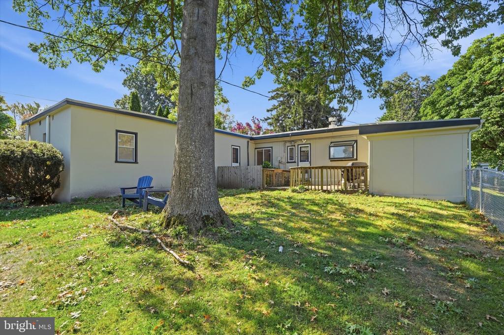 8105 MACARTHUR ROAD Unit:           